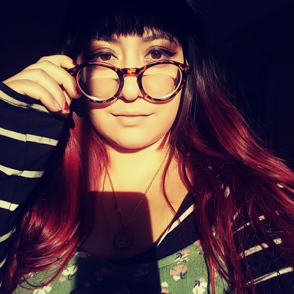 ✨Meet your Posher, Cristina✨ - Picture 1 of 6